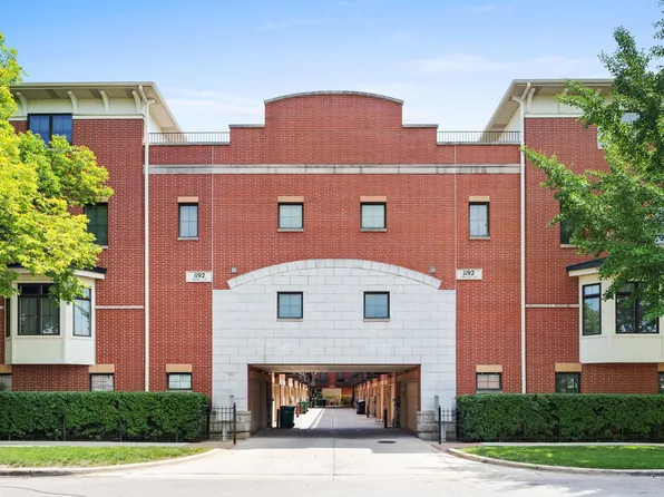1192 Clarence Ave Unit 8, Oak Park, IL 60304