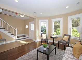 21 Osborne St, Bloomfield, NJ 07003