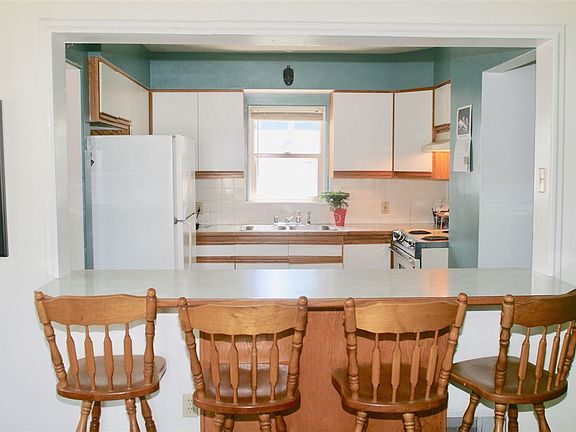 3rd image of 1614 E Rockwell Ave