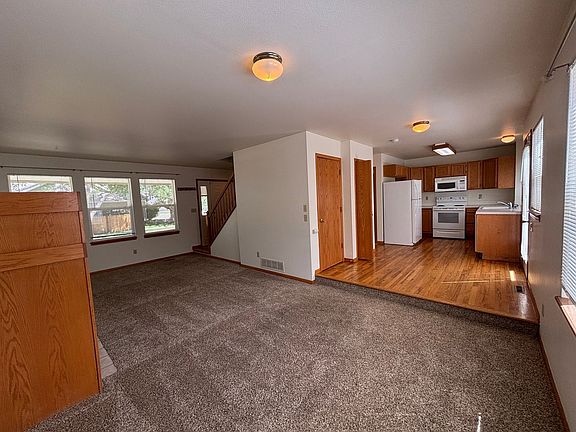 5th image of 3425 Red Mountain Dr