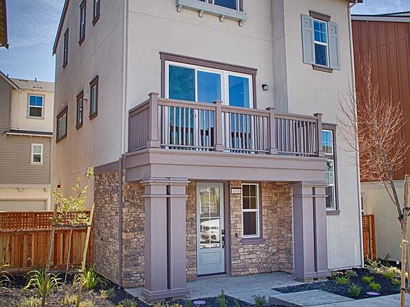 3rd image of 4331 Panorama Dr
