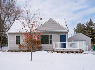 39 East Rd, Circle Pines, MN 55014