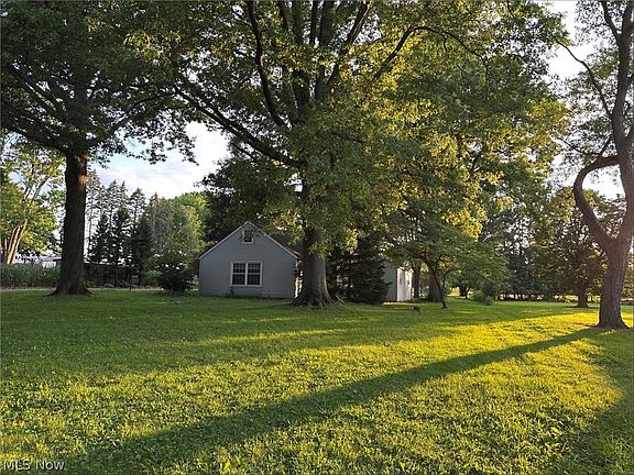 5th image of 10970 Durkee Rd