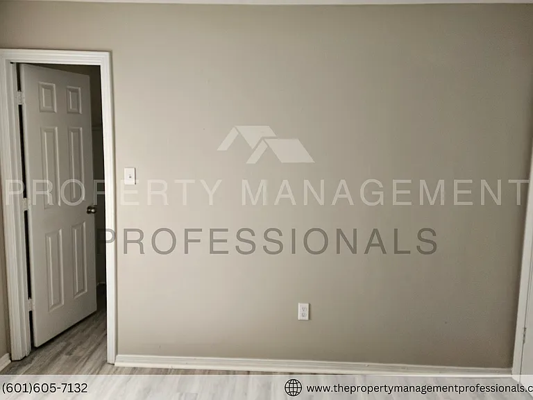 2814 Smith Robinson St — Photo 13