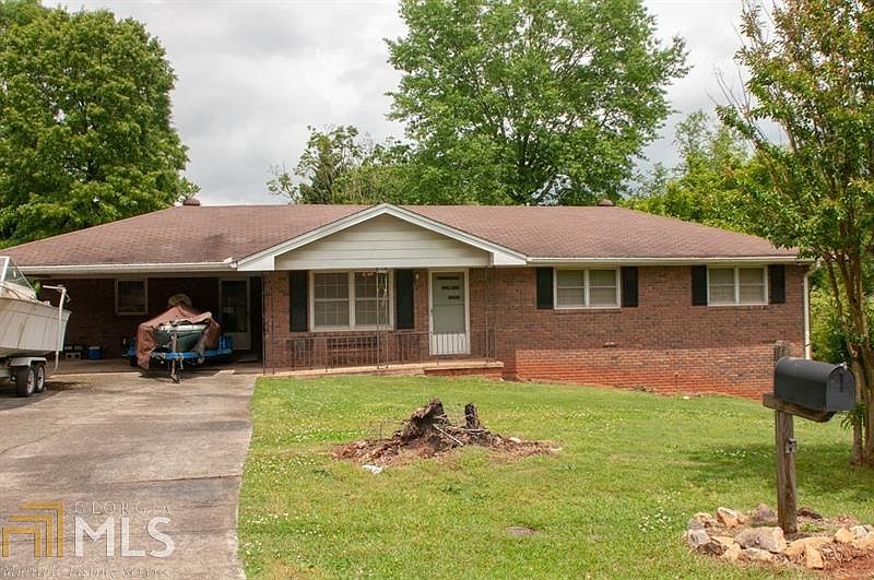 1st image of 131 Diane Dr SE
