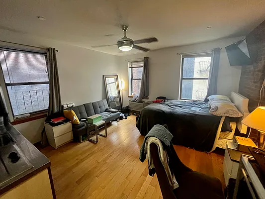 Rented by GPS Realty NYC | media 9