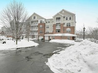 524 Regency Dr, Fishkill, NY 12524