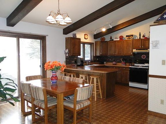 5th image of 29626 Fernwood Dr