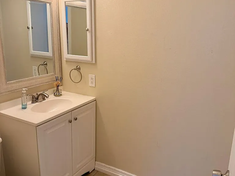 771 Iverson Point Way — Photo 15