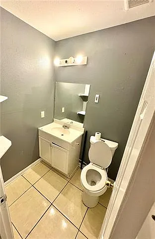 4 bed, 2.0 bath, 1220 sqft, $1,850 — Photo 3