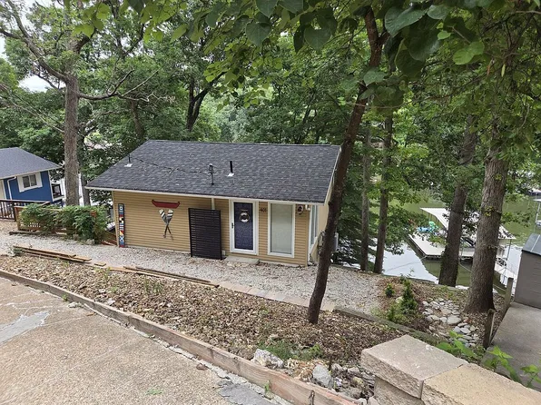 401 Four Winds Dr, Lake Ozark, MO 65049