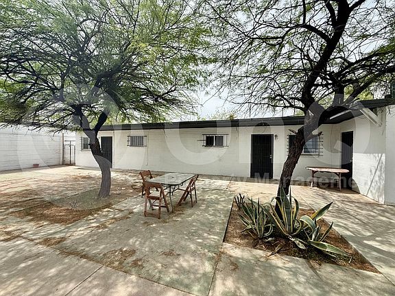 2nd image of 3564 E Kleindale Rd #B