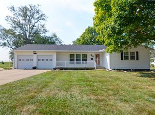 295 N Country Club Rd, Decatur, IL 62521