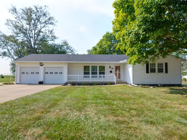 295 N Country Club Rd, Decatur, IL 62521