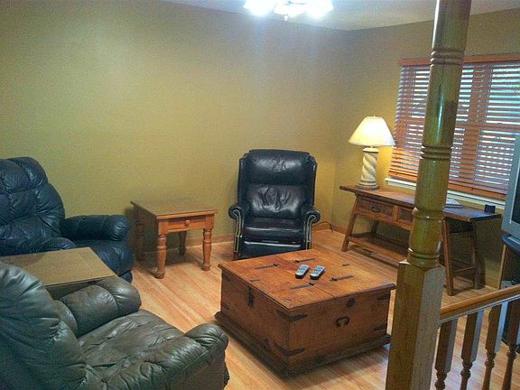2nd image of 198 Homestead Cir NE