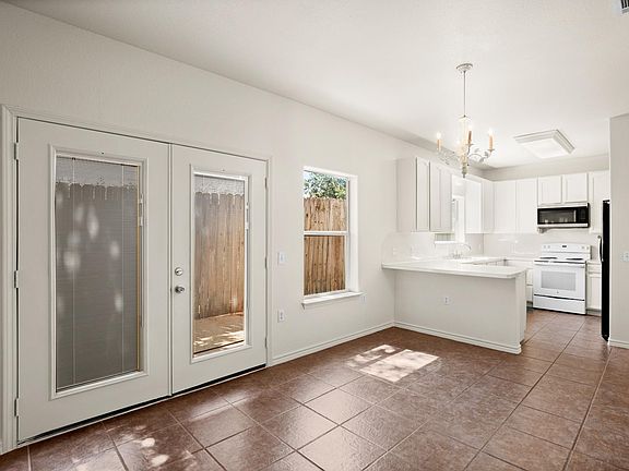5th image of 7312 E Ben White Blvd