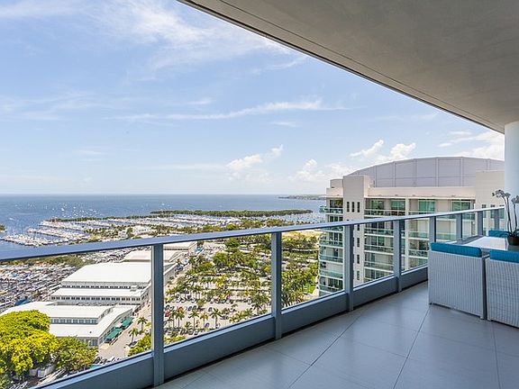 3rd image of 2627 S Bayshore Dr APT 2504