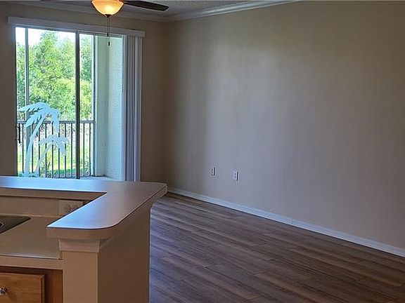 4th image of 5711 Bentgrass Dr Unit 103