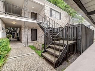 7900 Westheimer Rd APT 202, Houston, TX 77063