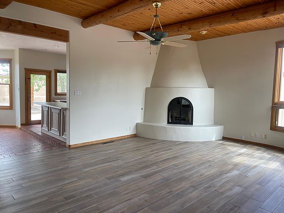 3rd image of 526 Camino De La Tierra