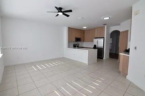 5527 NW 113th Ave #Townhouse 5527 Photo 1