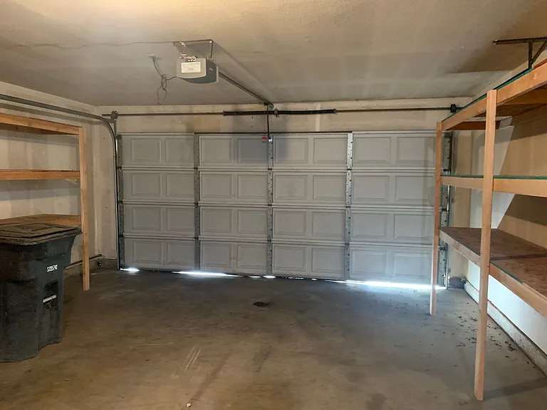 3904 Monteview Dr — Photo 24