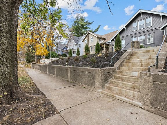 2nd image of 1467 Ashland Ave