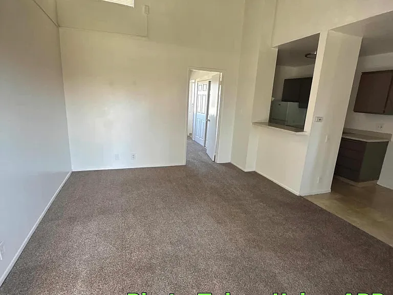 5002 Hunter Ave #8 — Photo 4