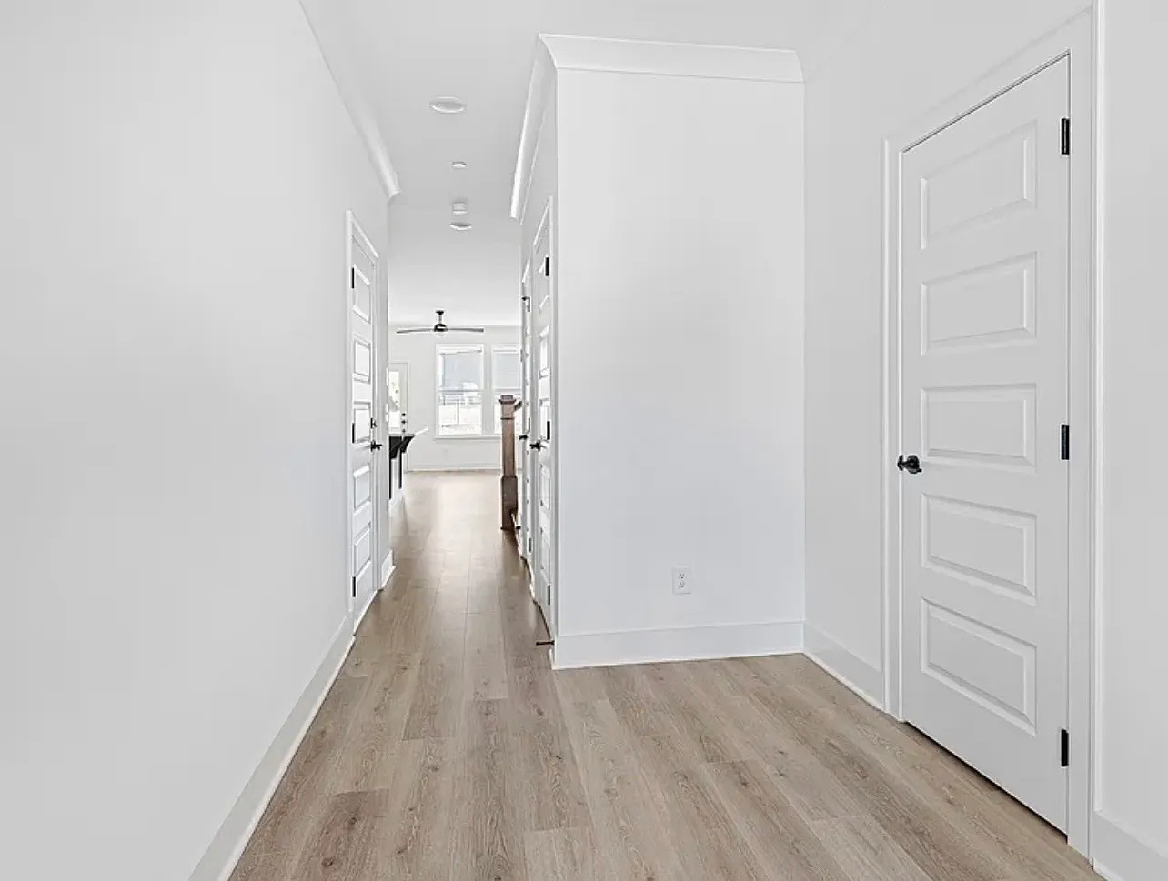 3 bed, 1725 sqft, $3,200 — Photo 3
