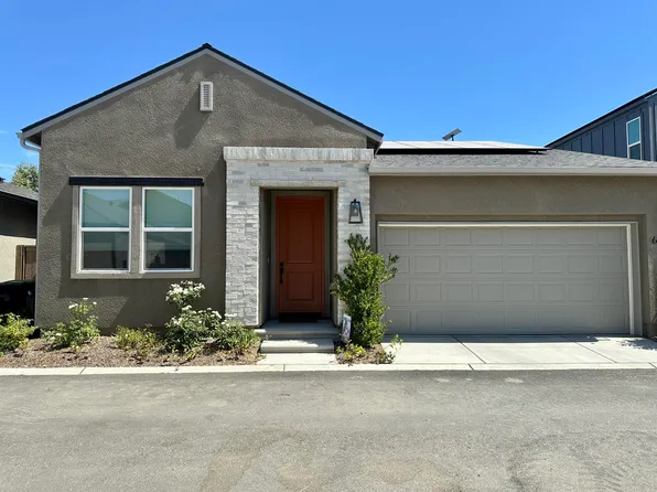 697 Grace Way, Madera, CA 93636