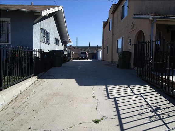 5th image of 16700 S Hoover St