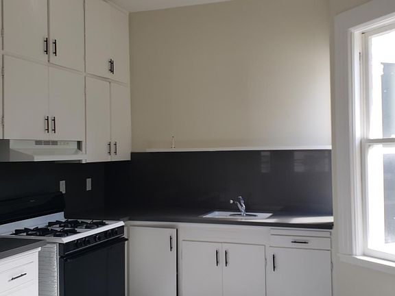 2nd image of 3573 20th St #4
