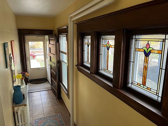 3rd image of 1319 Lincoln Ave #2