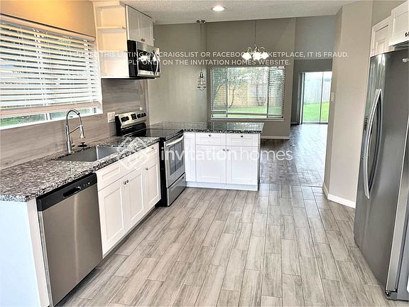 5th image of 16059 Hidden Acres Dr