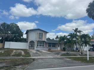 17045 NW 78th Ave, Hialeah, FL 33015