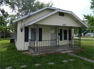 801 Morris Ave, Mountain Grove, MO 65711