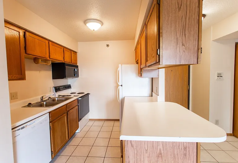 Maple Park Apartments — Photo 13