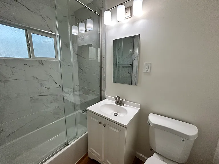 212 W Cypress St #5 — Photo 11