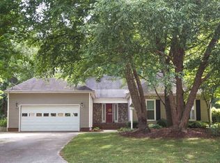 2617 Baytree Dr, Greensboro, NC 27455