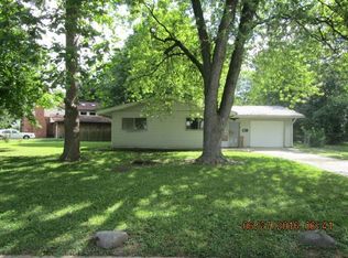 1 Patterson St, Greenwood, IN 46143