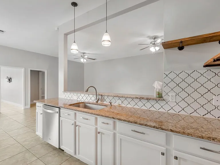 9315 Buccola Ave — Photo 12