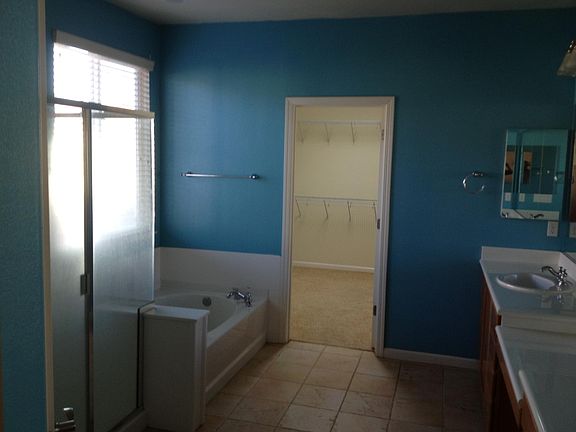 3rd image of 337 Finchwood Dr