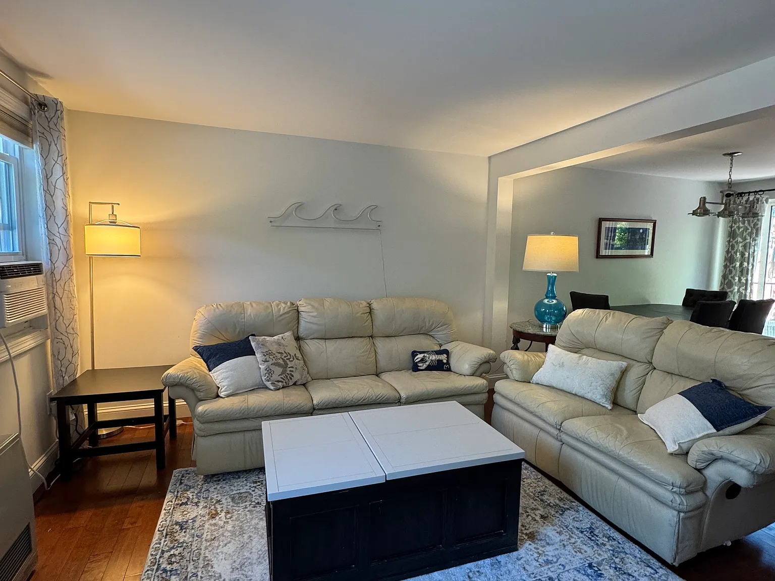 2 bed, 900 sqft, $3,500 — Photo 2