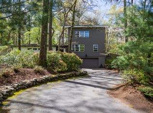 111 Captain Rd, Longmeadow, MA 01106