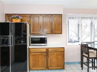 308 Village Cir, Altoona, IA 50009