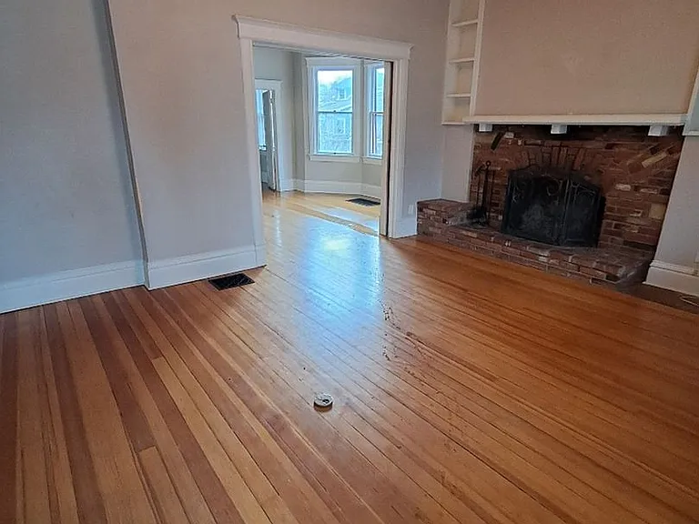 1011A N Corona St — Photo 11