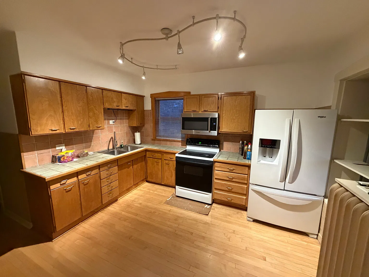 2 bed, $1,950 — Photo 1