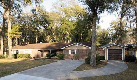 1st image of 207 SE Goldie Way