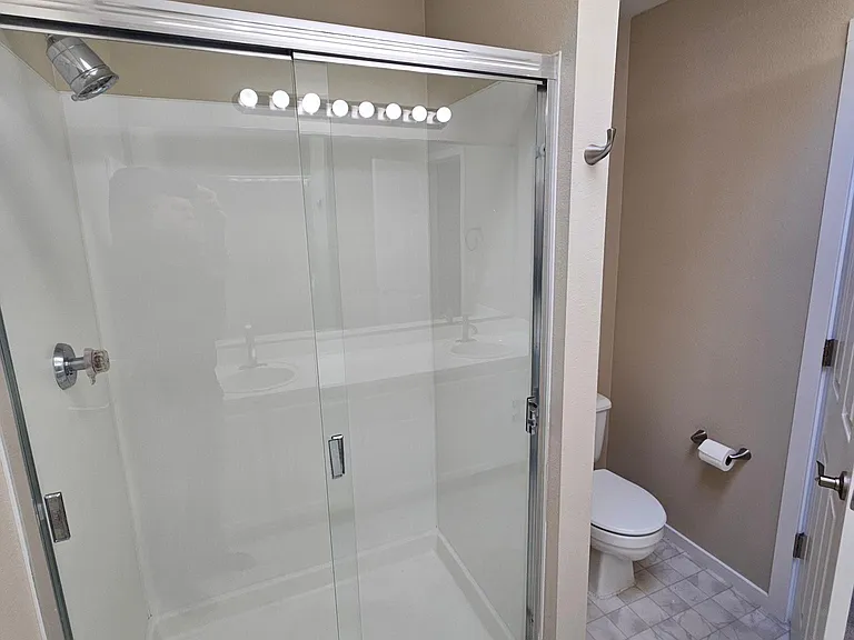 519 Cypress Ave — Photo 14
