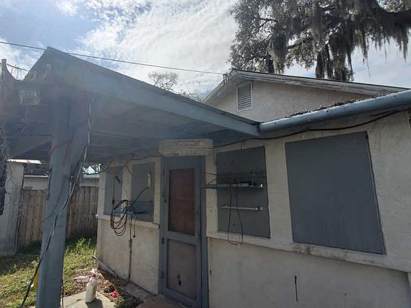 2nd image of 204 Rush St Unit 2